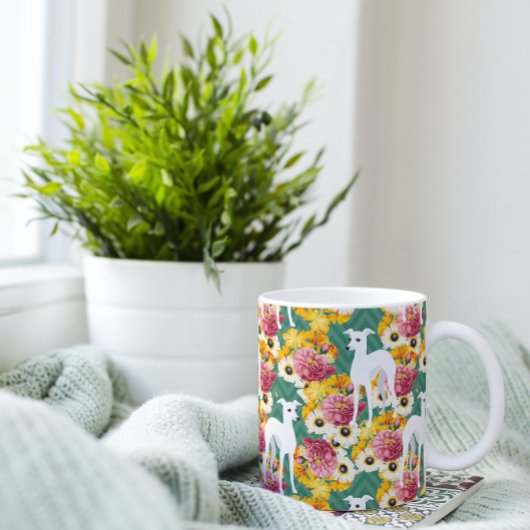 Mug Blanc italien Greyhounds avec fleurs