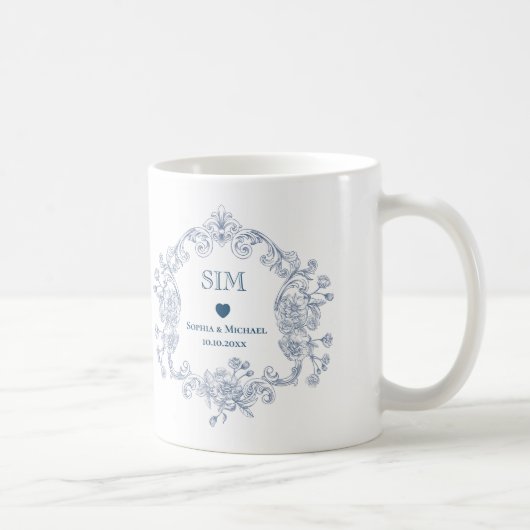 Mug Blason Floral Bleu Mariage I Monogramme et Initial (Droite)