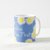 Mug Bleu Jaune et Blanc Fun Daisy Dit (Devant droit)