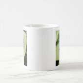 Mug Bleu libellule sur une feuille verte (Centre)