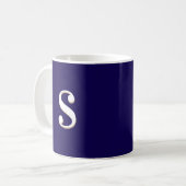 Mug Bleu Marine Simple Élégant Monogramme Initiale (Devant gauche)
