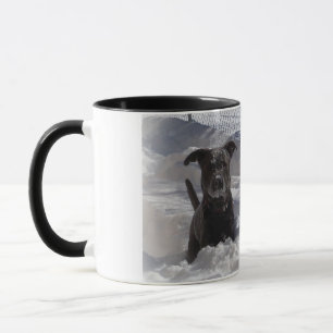 Mug Bleu Nez Pit Tirer Terrier dans la boue de neige
