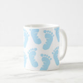 Mug Bleus layette, pieds de bébé de garçon (Devant droit)