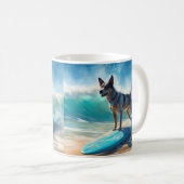 Mug Blue Heeler Beach Surfing Peinture (Devant droit)