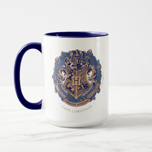 Mug Blue HOGWARTS™ Crest Holiday Wreath (Gauche)