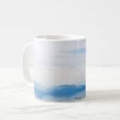Mug Blue sky and mountains view from airplane stylized (Devant gauche)