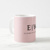 Mug Blush Rose Poussiéreux Écriture Féminine Monogramm (Devant gauche)