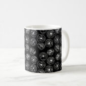 Mug Bobines antiques de fil dans le noir (Devant droit)