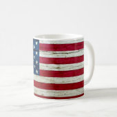 Mug Bois affligé par cool de drapeau américain (Devant droit)