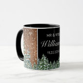 Mug Bois neigeux & Forêt Pin Noir Mariage M. Mme (Devant gauche)