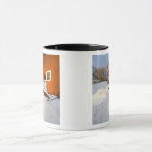 Mug Bonhomme de neige devant une grange rouge à Columb (Centre)