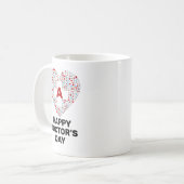 Mug Bonne journée de médecins avec le monogramme du co (Devant gauche)