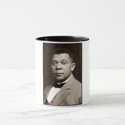 Mug Booker Washington : African American Educator (Centre)