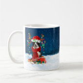 Mug Bordure Collie chien avec cadeaux de Noël (Gauche)