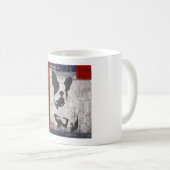 Mug Boston Terrier en noir et blanc avec frontière rou (Devant droit)