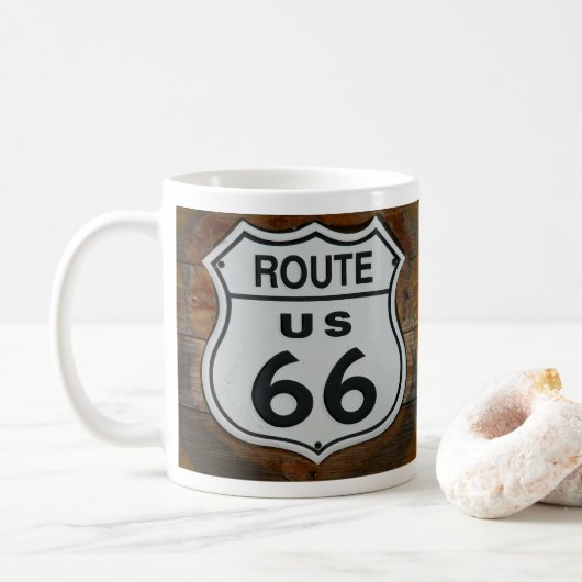 Mug Bouclier de la route 66, sur la construction de bo (Avec donut)