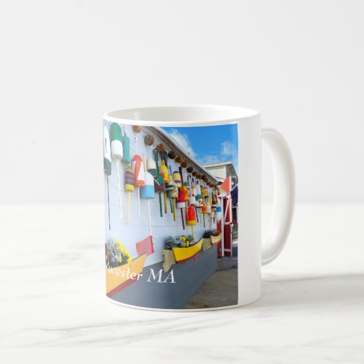 Mug Bouées de homard sur un bâtiment à Gloucester MA (Devant droit)