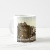 Mug Boug d'Irlande antique, Reginalds Tower, Waterford (Devant gauche)