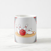 Mug Boule de bowling frappant les quilles avec motif d (Centre)