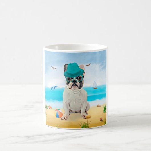 Mug Bouledogue français sur la plage (Centre)