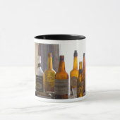 Mug Bouteilles d'antiquités (Centre)