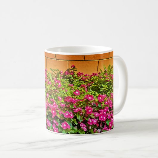Mug Bouteilles de fleurs roses (Devant droit)