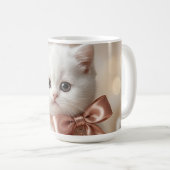 Mug Boutique Élégant Chaton Blanc (Devant droit)