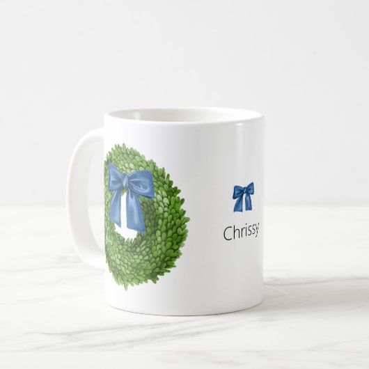 Mug Boxwood Wreath with Blue Bow Ceramic (Devant gauche)