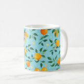 Mug Branches d'oranges avec fleurs sur un dos bleu (Devant droit)
