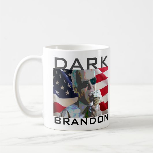 Mug Brandon foncé mangeant de la crème glacée  (Gauche)