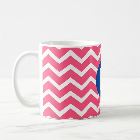 Mug Bright Pink and White Chevron Pattern Monogram (Gauche)