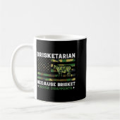 Mug Brisketarien parce que le brisket déçoit le t-shir (Gauche)
