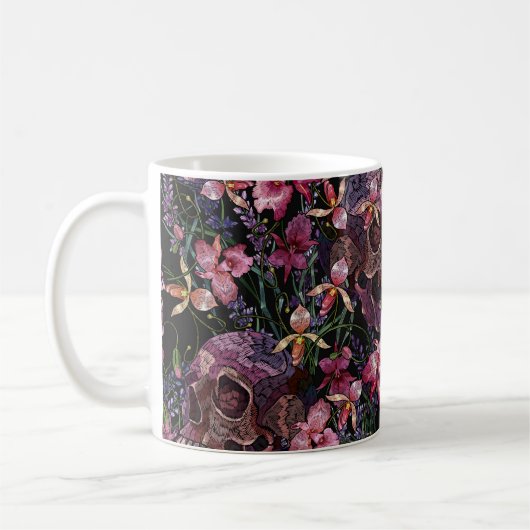 Mug Broderie crâne humain et fleurs d'orchidées roses (Gauche)
