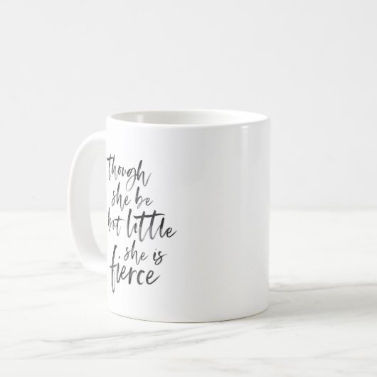 Mug Brosse Script Petit Mais Fierce William Shakespear (Devant gauche)