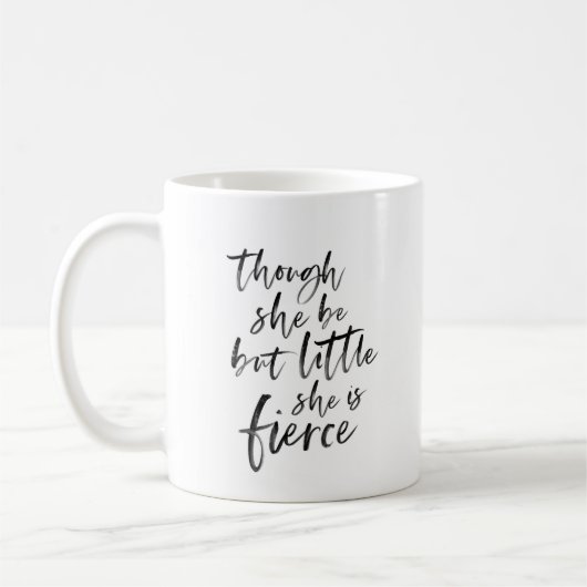 Mug Brosse Script Petit Mais Fierce William Shakespear (Gauche)