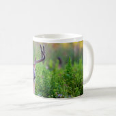 Mug Buck in meadow (Devant droit)
