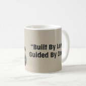 Mug Built By Love. Guided By Dad (Devant droit)