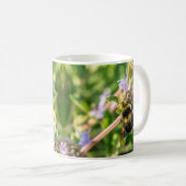 Mug Bumblebebe sur une boue de Fleur sauvage de lavand (Devant droit)