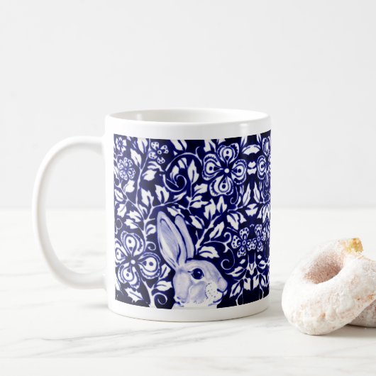 Mug Bunny lapin bleu et blanc Chinoiserie Floral Funny (Avec donut)