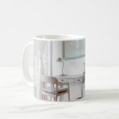 MUG BUREAU VIDE PRÈS DU RIDEAU (Devant gauche)