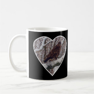 Mug Buse hivernale sur branche enneigée dans un cadre