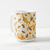 Mug Buzz & Drip – Seamless 8K Honey Bee Pattern with G (Devant gauche)