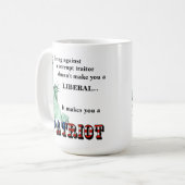 Mug Ça fait de toi un PATRIOT (Devant gauche)