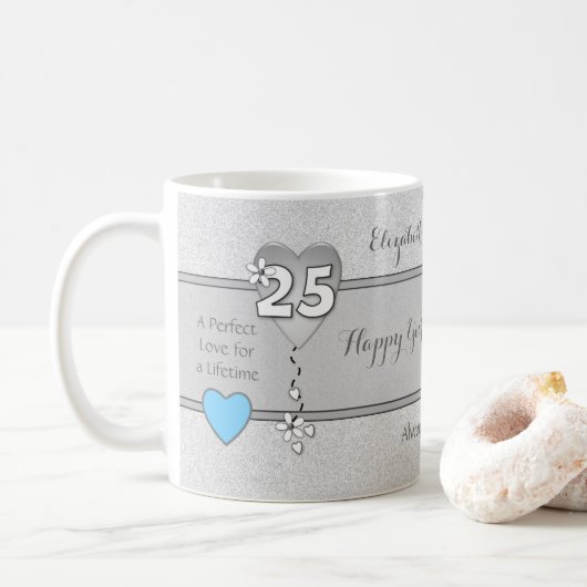 Mug Cadeau anniversaire 25 ans avec coeur et noms (Avec donut)
