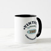 Mug Cadeau d'anniversaire vintage personnalisé (Devant droit)