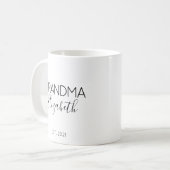 Mug Cadeau d'annonce de grossesse Mamie Nom (Devant gauche)
