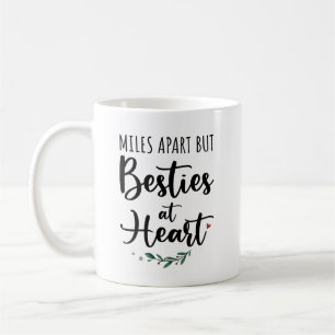 Mug Cadeau De Besties - Des Kilomètres En Dehors Mais 