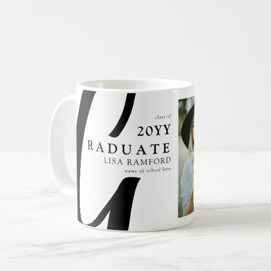 Mug Cadeau de graduation photo minimal Script Graduate (Devant gauche)