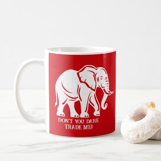 Mug Cadeau farfelu d'éléphant blanc (Avec donut)