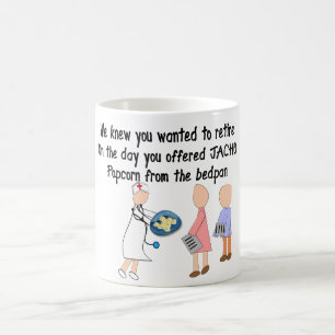 Mug Cadeaux retirés d'art d'histoire d'infirmière